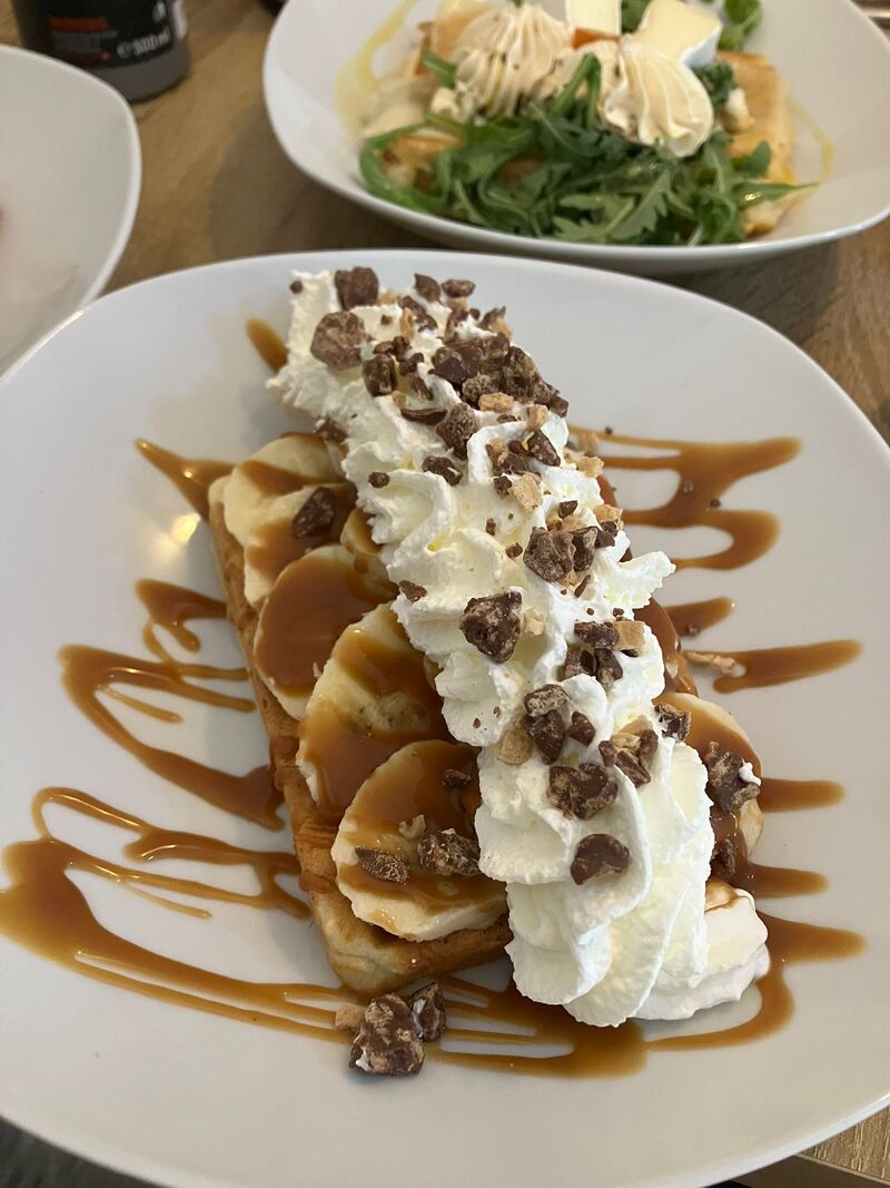 S banánem a karamelem