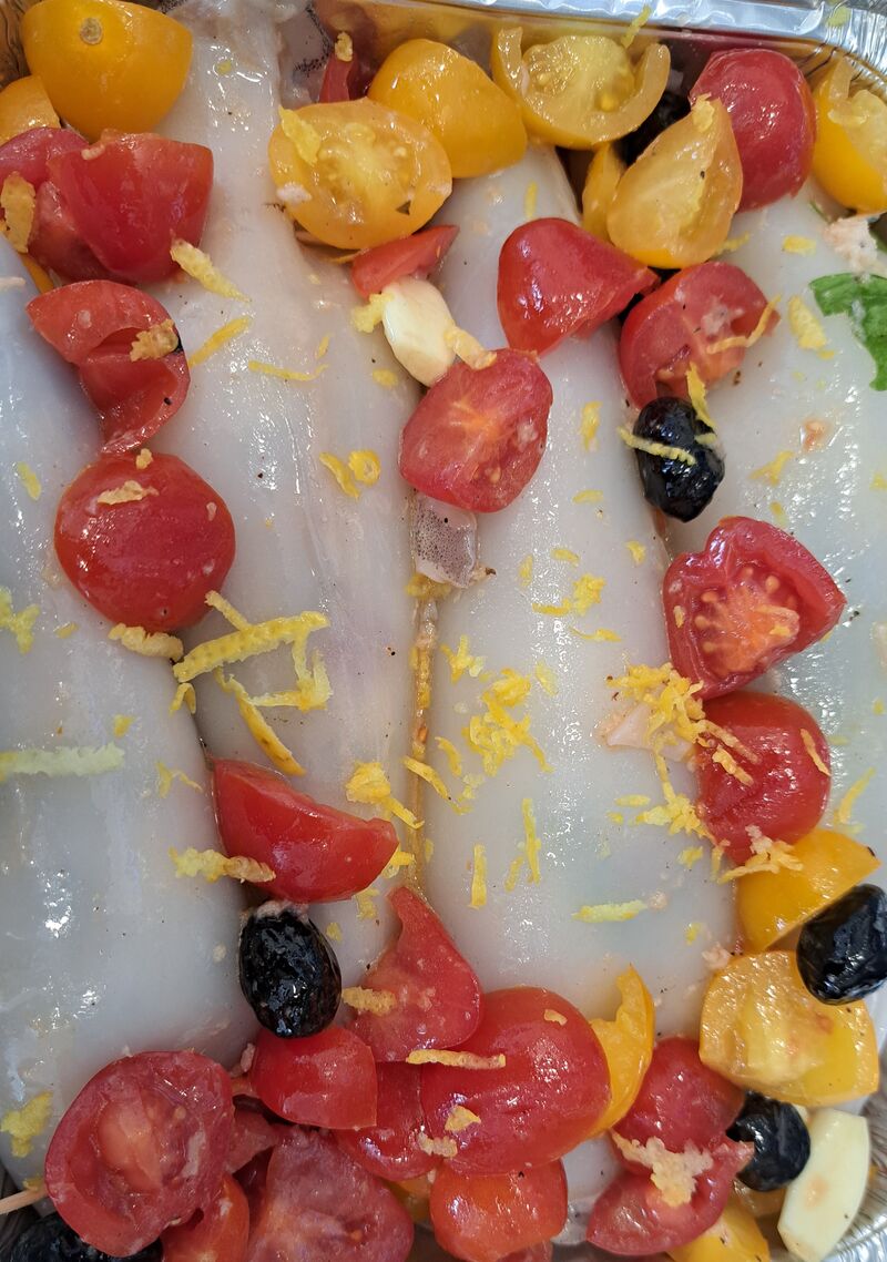 calamari olive limone e pachino