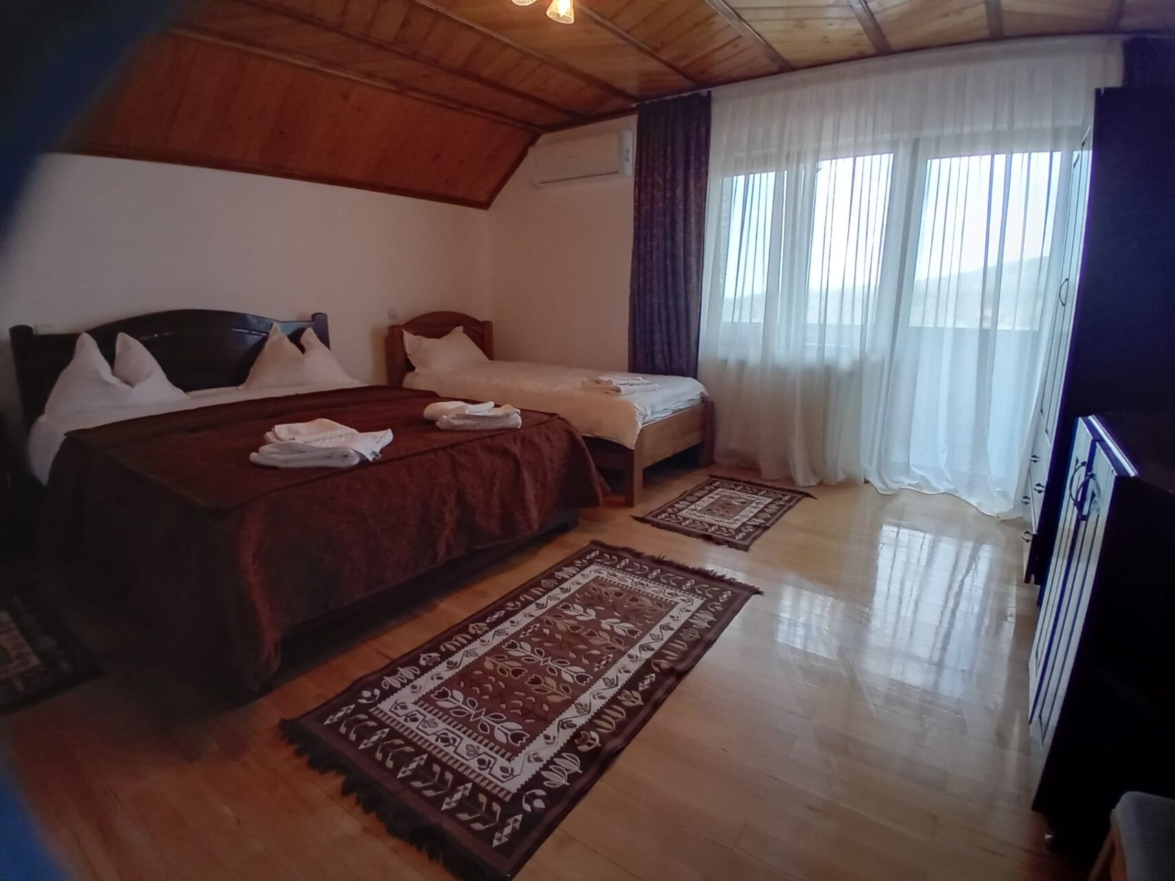 Oferim cazare Casa din Salcami !!!