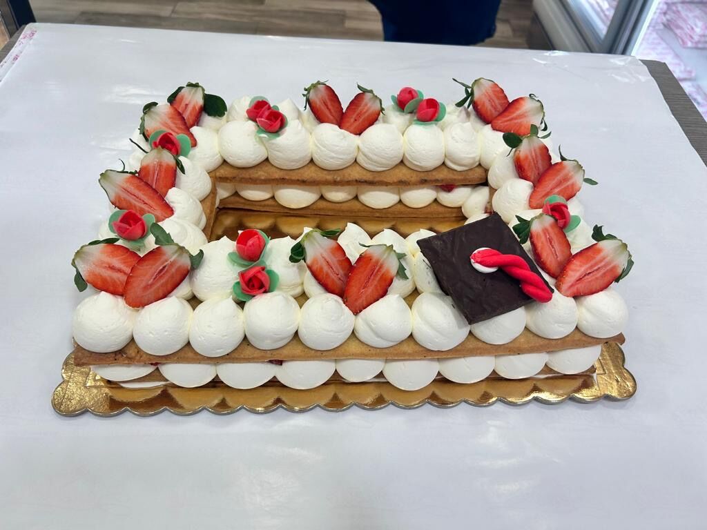 Cream tart laurea