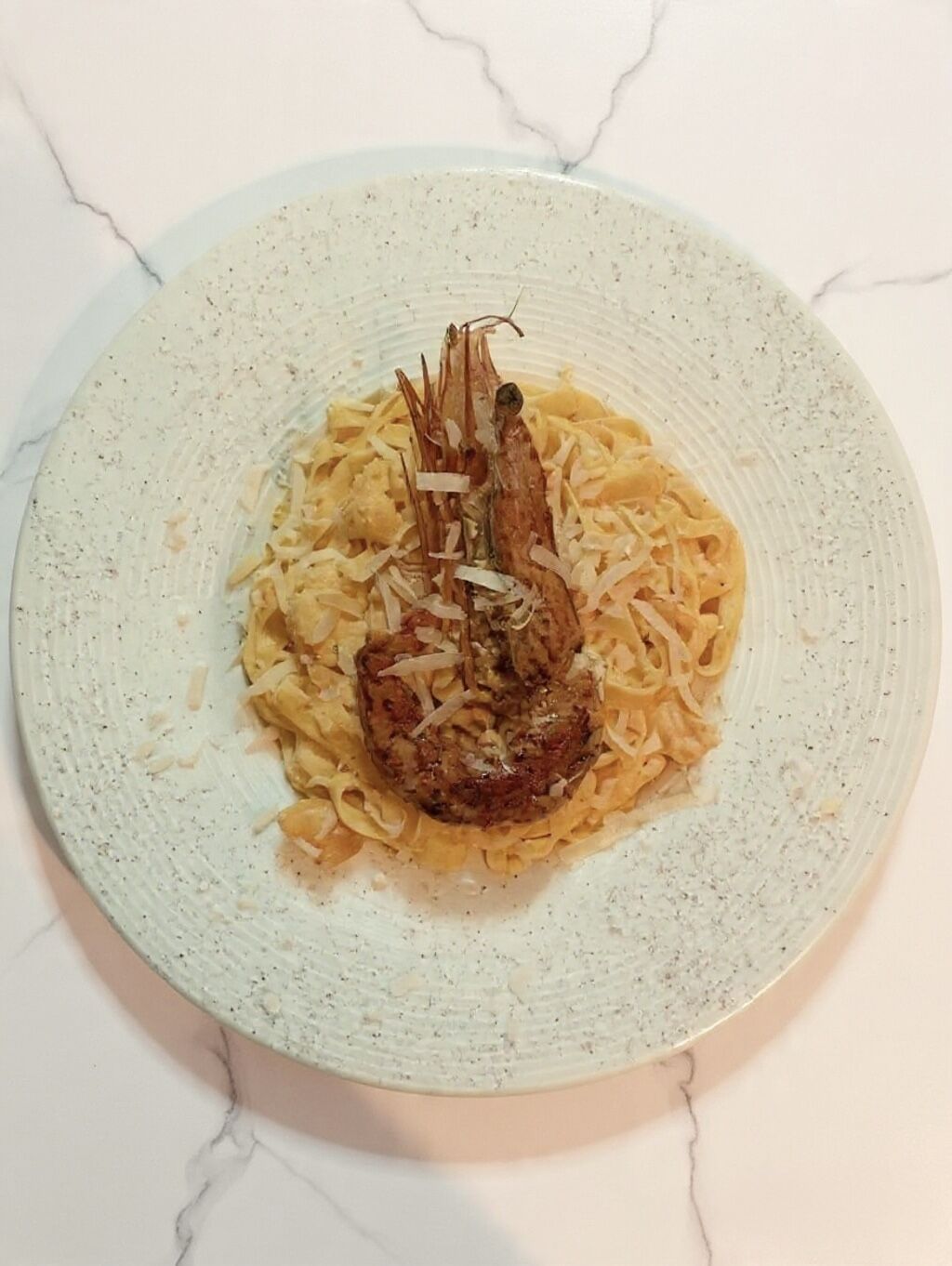 Tagliatelles aux gambas et parmesan
