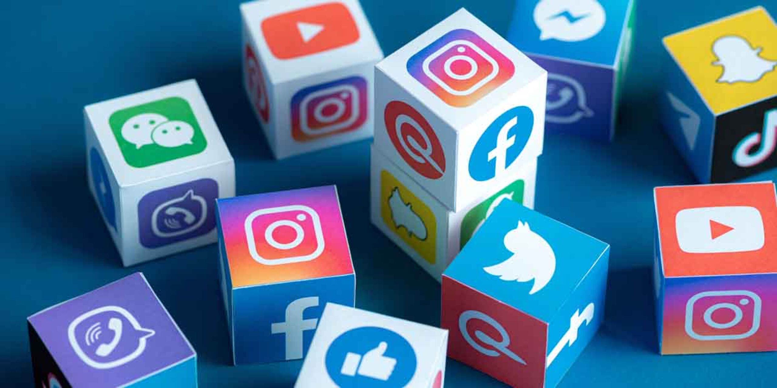 Retrouvez-nous également sur nos réseaux sociaux !