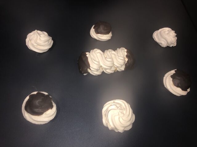 Meringues natures ou au chocolat 
