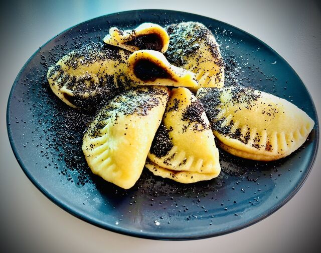 Bramborové pirohy s povidly / 400g / 80,-Kč