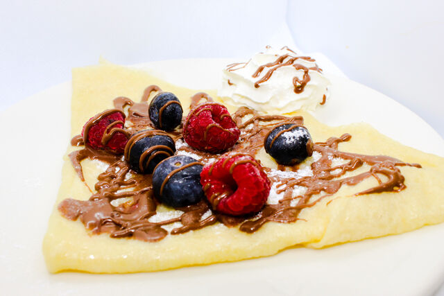 Crepe con nutella y frutos del bosque 