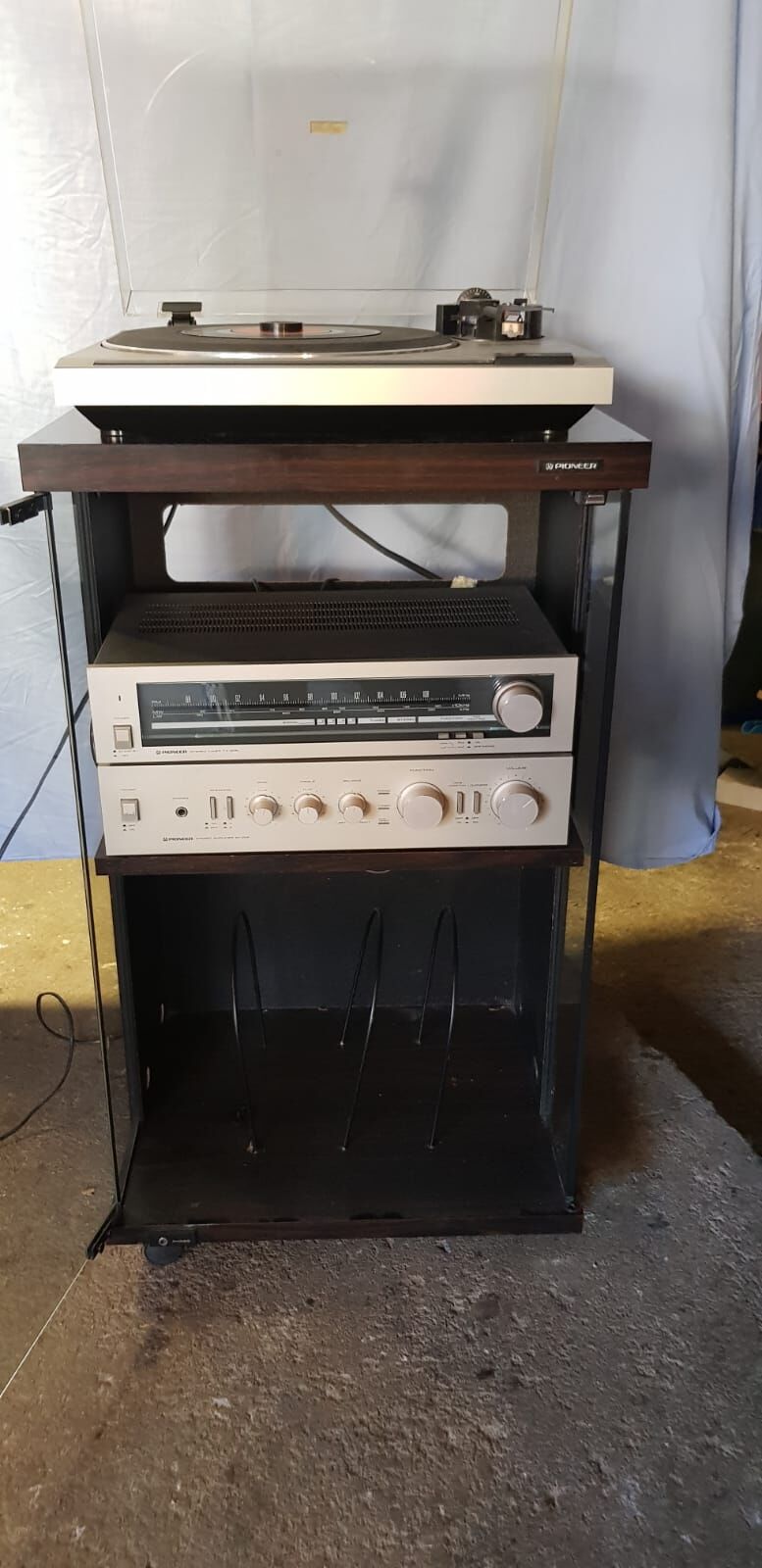 Chaine stéréo Pionner année 70 état de marche avec toune disque à voir dans la photo d'après 
