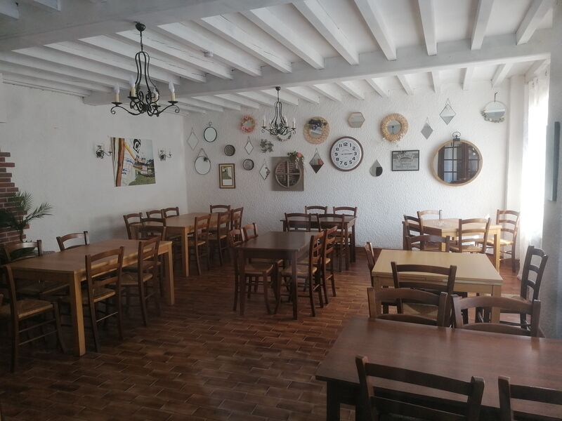 le coin resto .... pour faire du bon miam miam préparé par Violaine avec des produits frais du moment