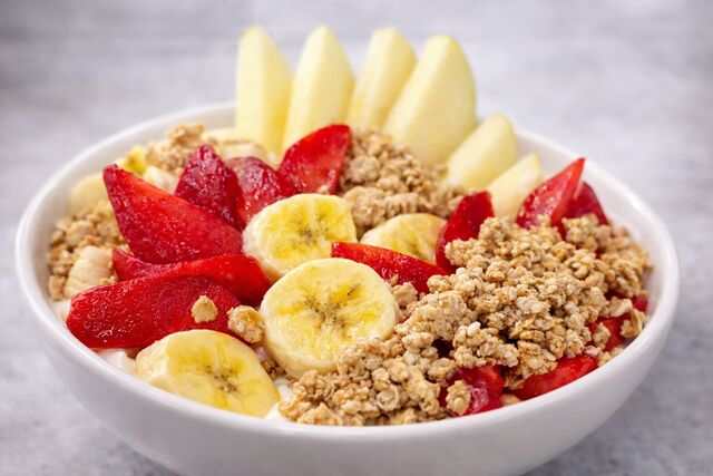 Bol de yogurt con Frutas y Muesli 