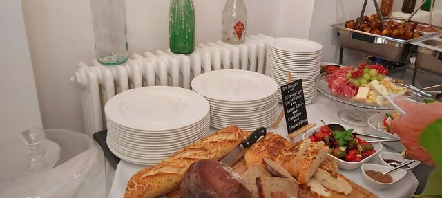 wir passen Ihr Buffet ganz individuell für Sie an.
Gerne stellen wir mit Ihnen auch ein tolles Menü zusammen.