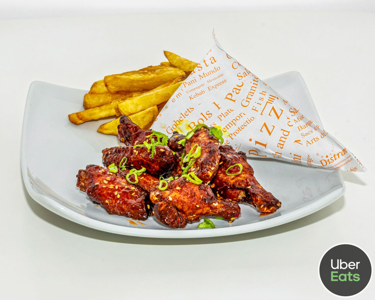 Wings : x6 - x9 - x12
Sauce douce ou pimentée + Frite