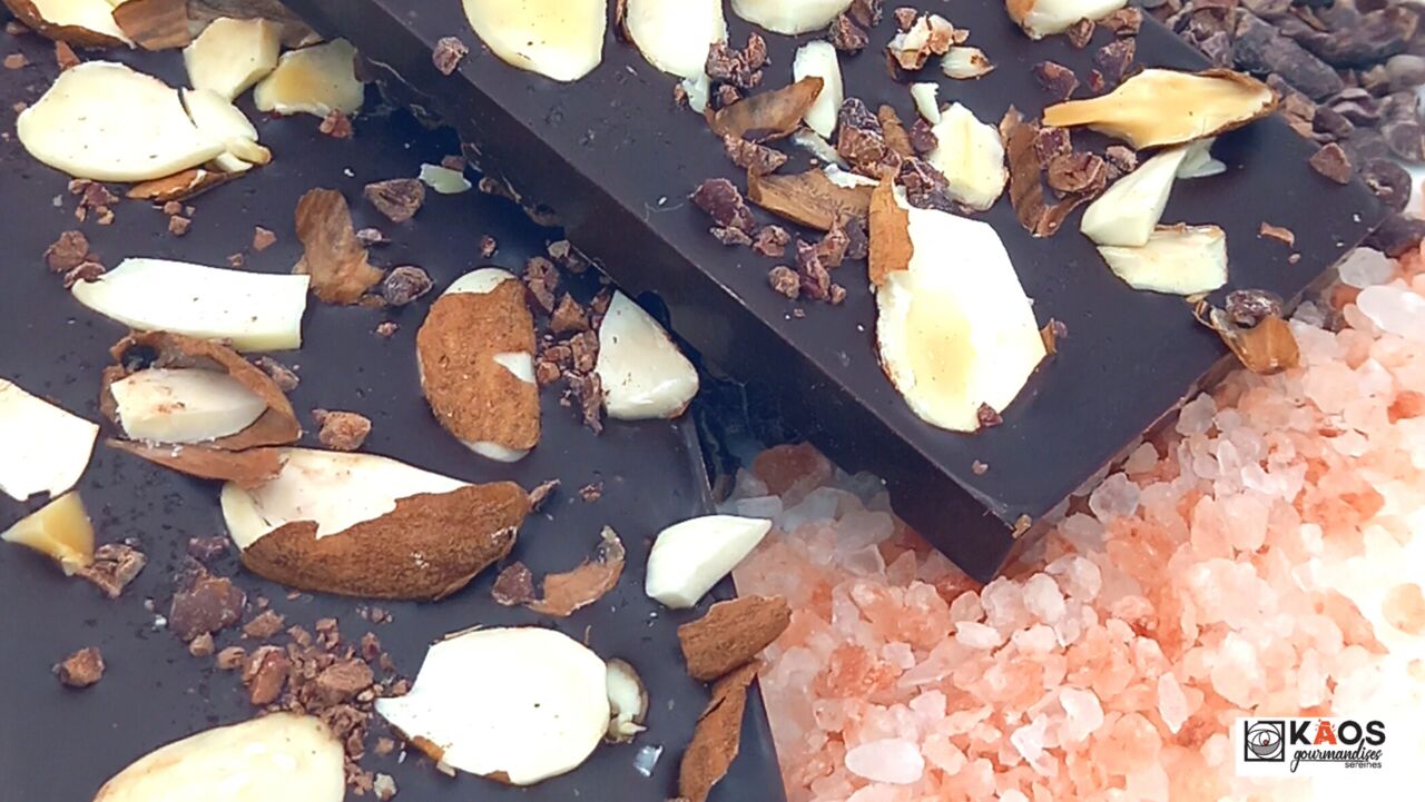 Tablette de gourmandise amande sel de l'Himalaya 