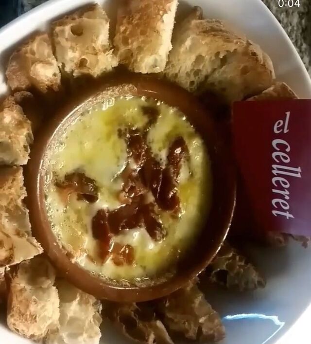 Raclette amb encenalls de pernil