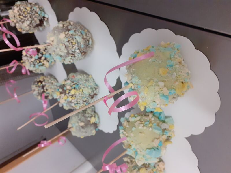 Pomme amour chocolat lait, blanc et noir