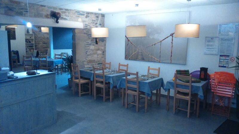 Salle et espace de vente
10 couverts