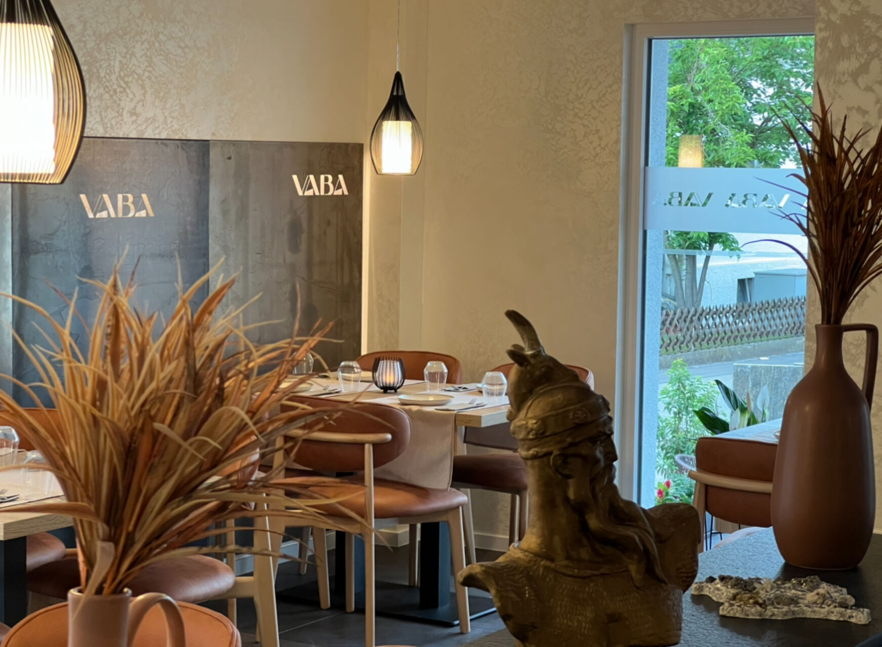 FEEL THE ALBANIAN VIBES