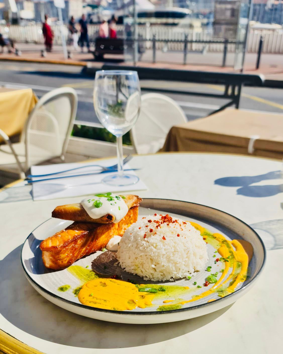 La Perle Vieux Port Marseille French cuisine near me Book now