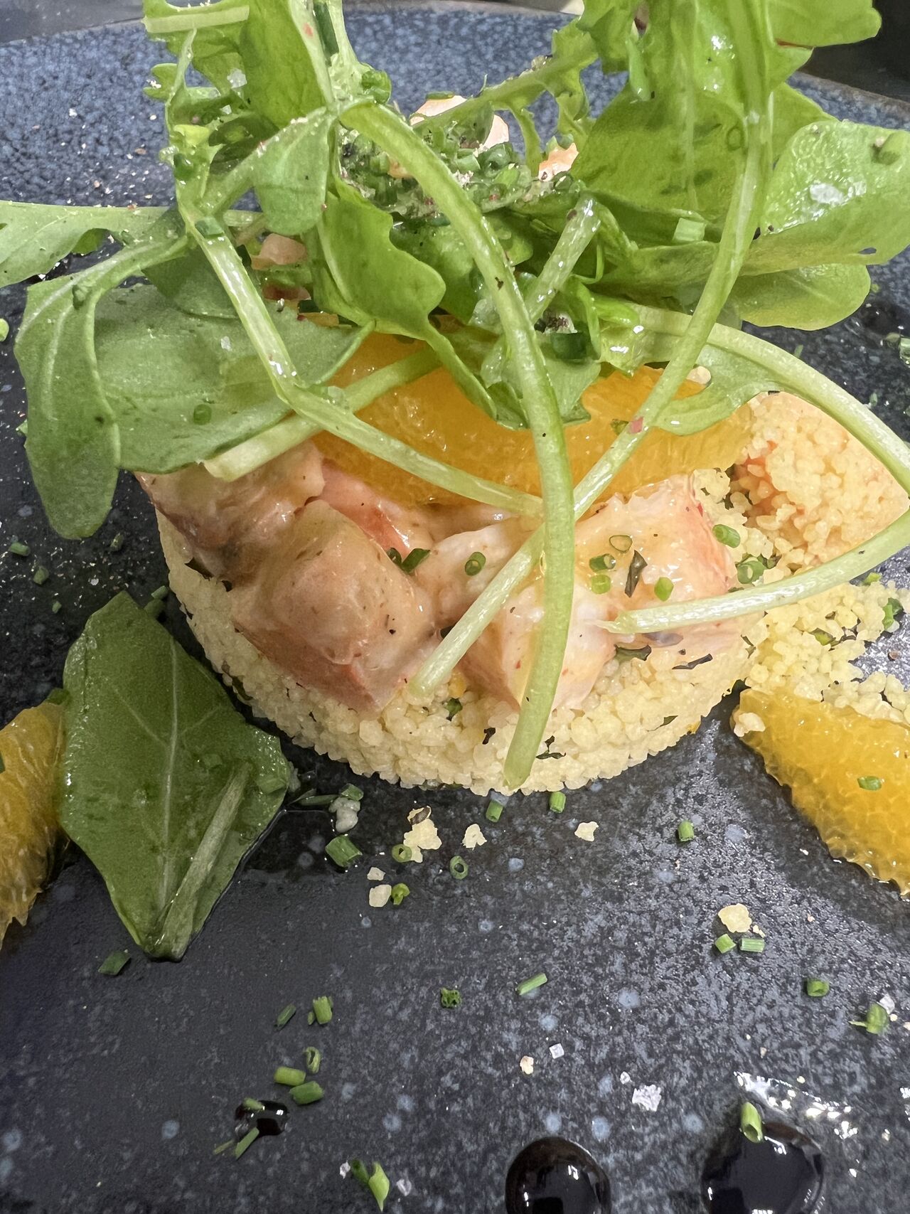 La Salade de Gambas, Piment d’Espelette et Taboulé à l’Orange