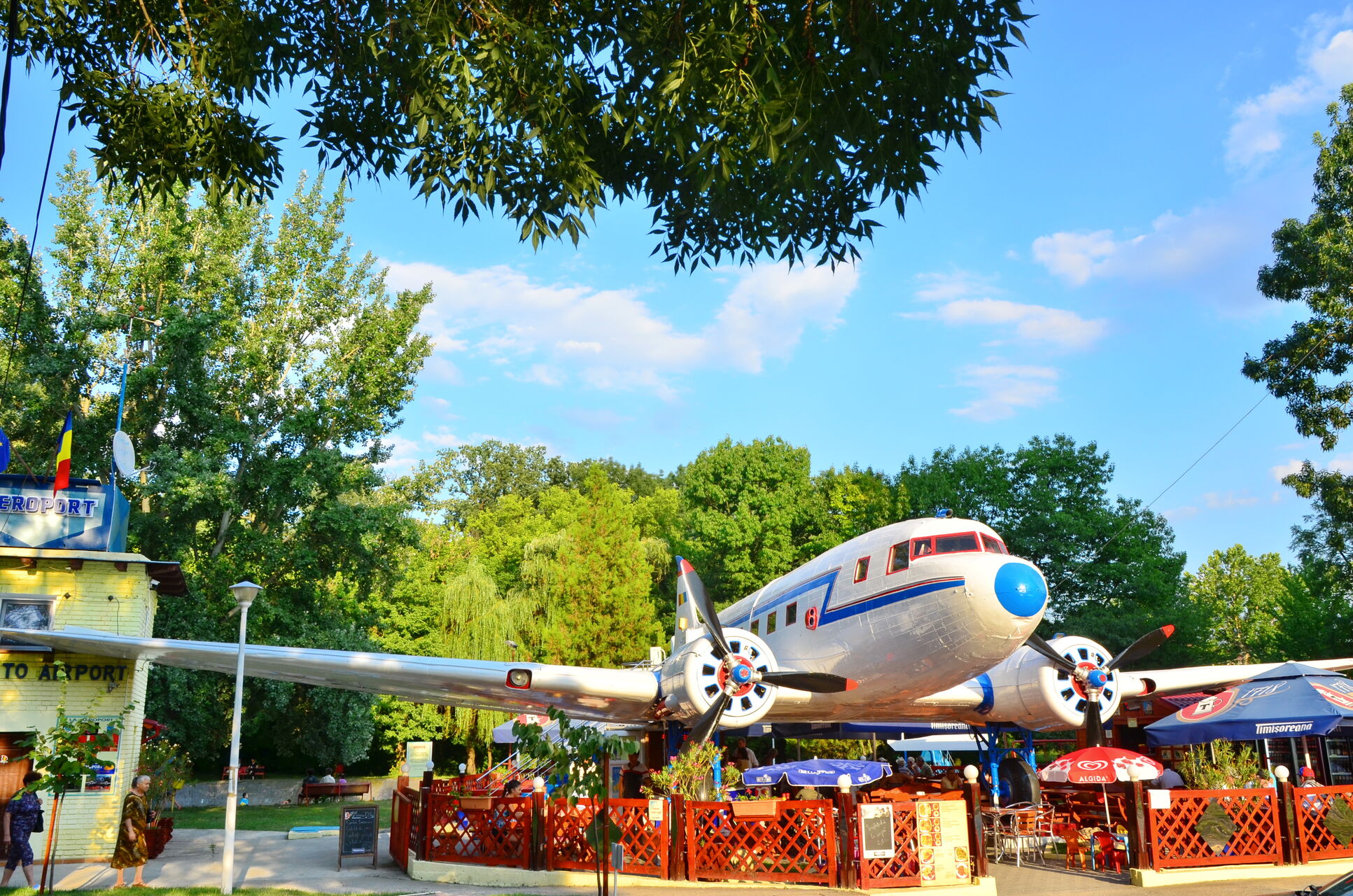 Scurt istoric : „La Aeroport” Buziaș ...