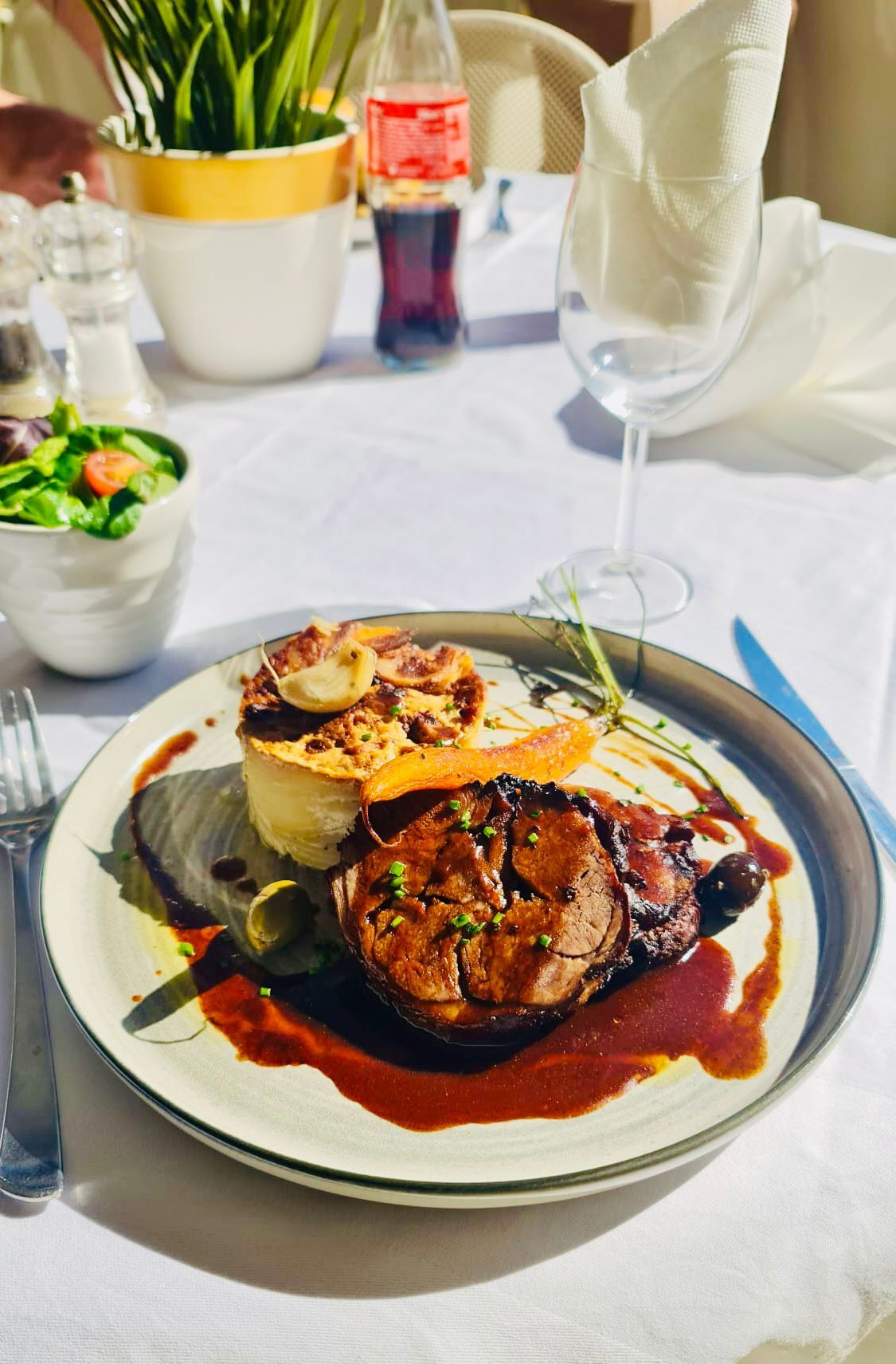 La Perle Vieux Port Marseille French cuisine near me Book now
