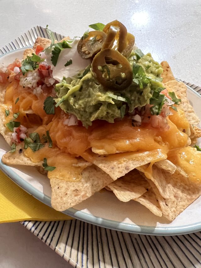 Nachos con pico de gallo 