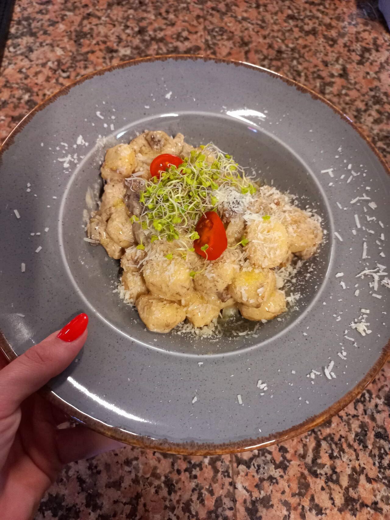 Gnocchi z polędwiczką wieprzową