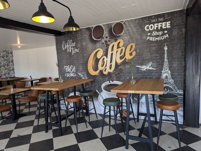 Nos tables hautes disponible sur réservation 