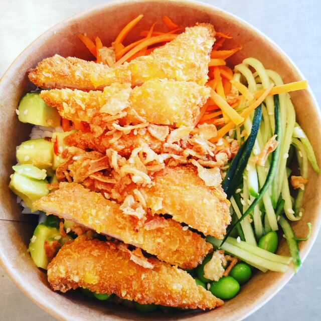 Poke Bowl poulet croustillant