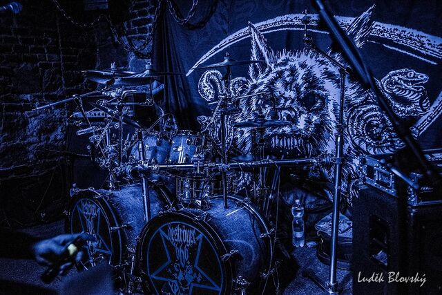 DESTRÖYER 666(Austrálie)