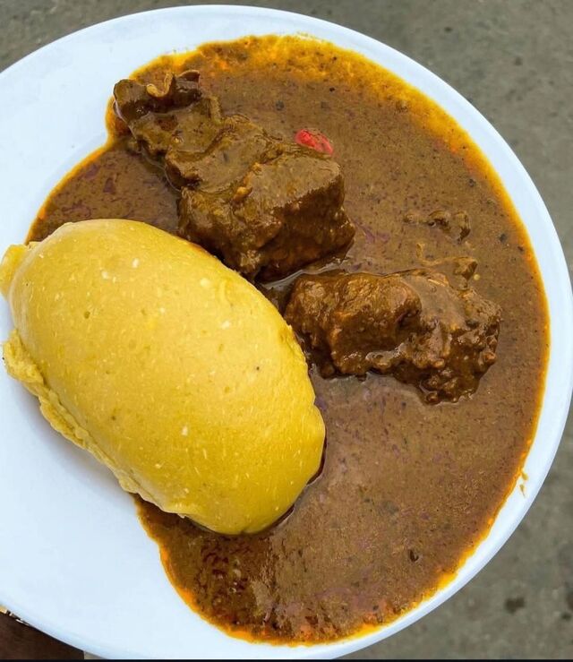 Foutou Sauce graine au boeuf 