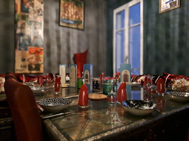 Une salle privative jusqu'à 12 personnes à l'étage