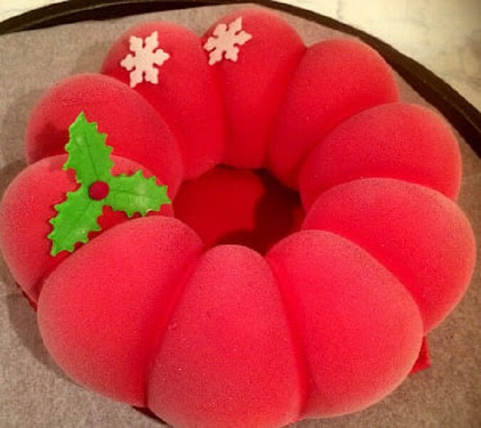 Gâteau couronne velours 