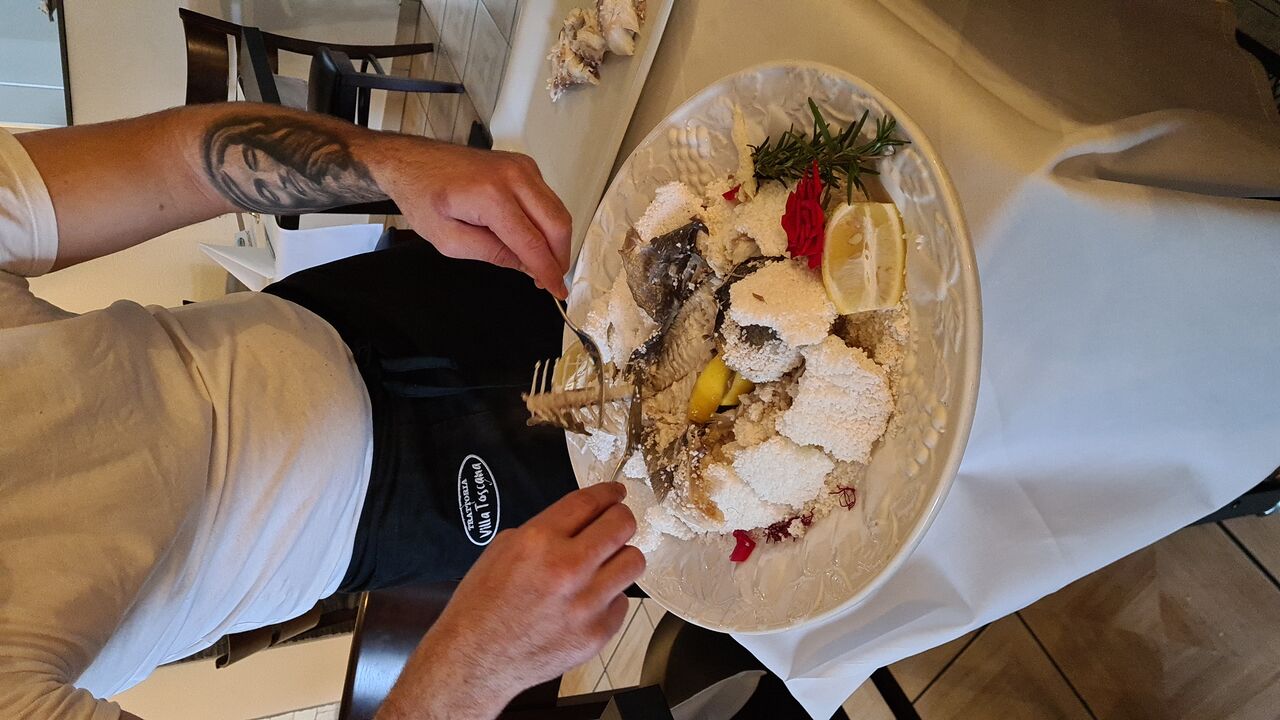 Dorade in Salzkruste