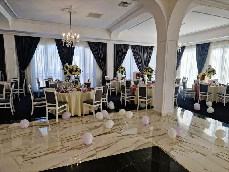 Decorurile sunt personalizate ! 