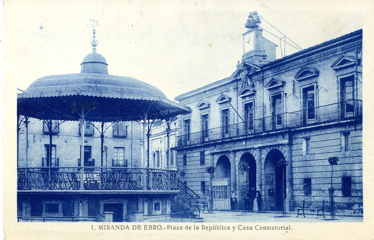 Plaza de la República y Casa Consistorial