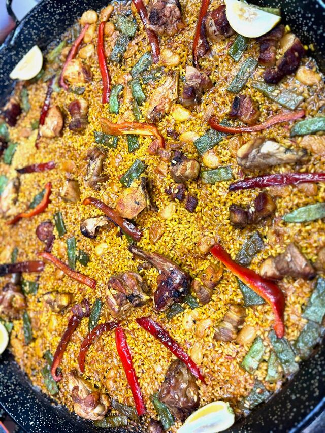 PAELLA VALENCIANA