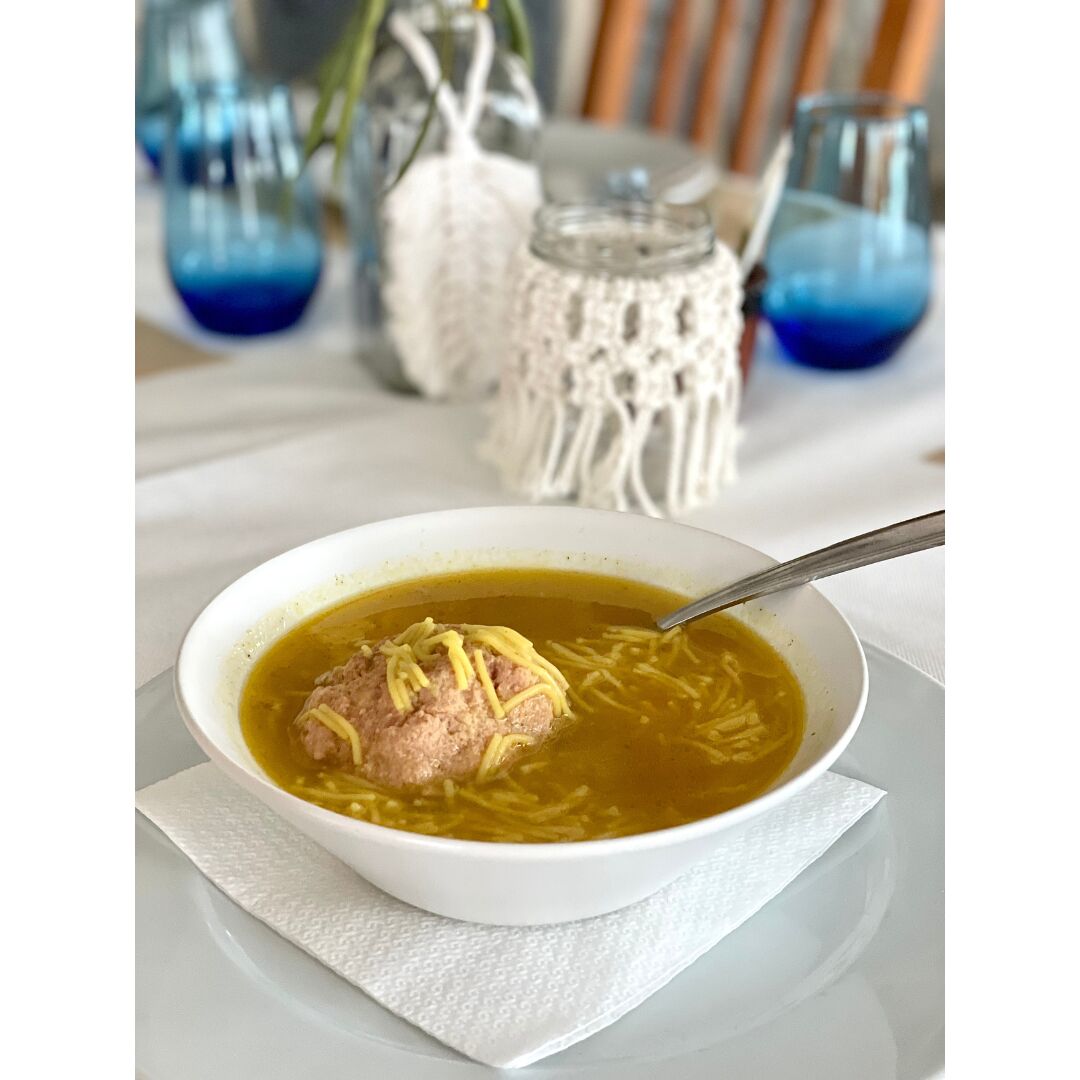 Sopa con pelota 