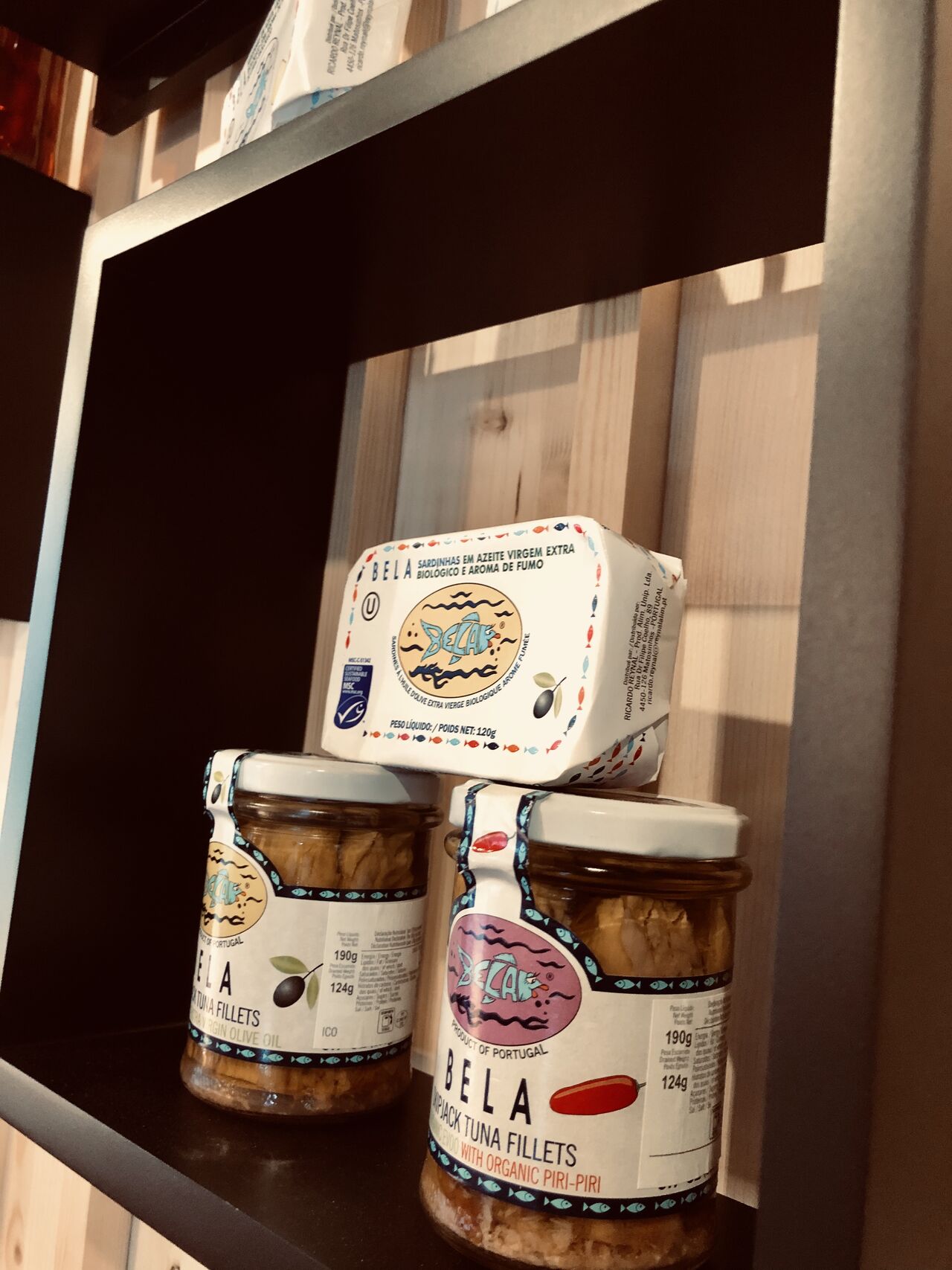 Epicerie fine avec haute game de produits biologiques