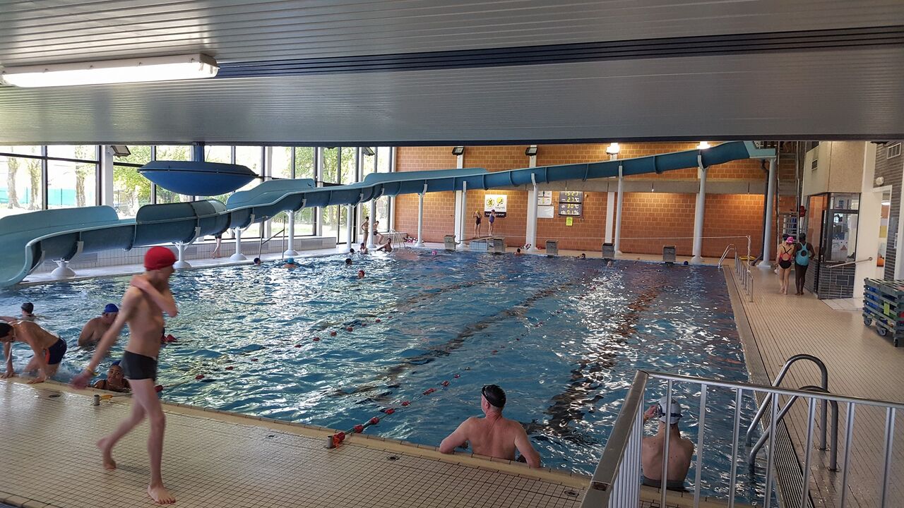 Piscine avec vue direct sur notre bar