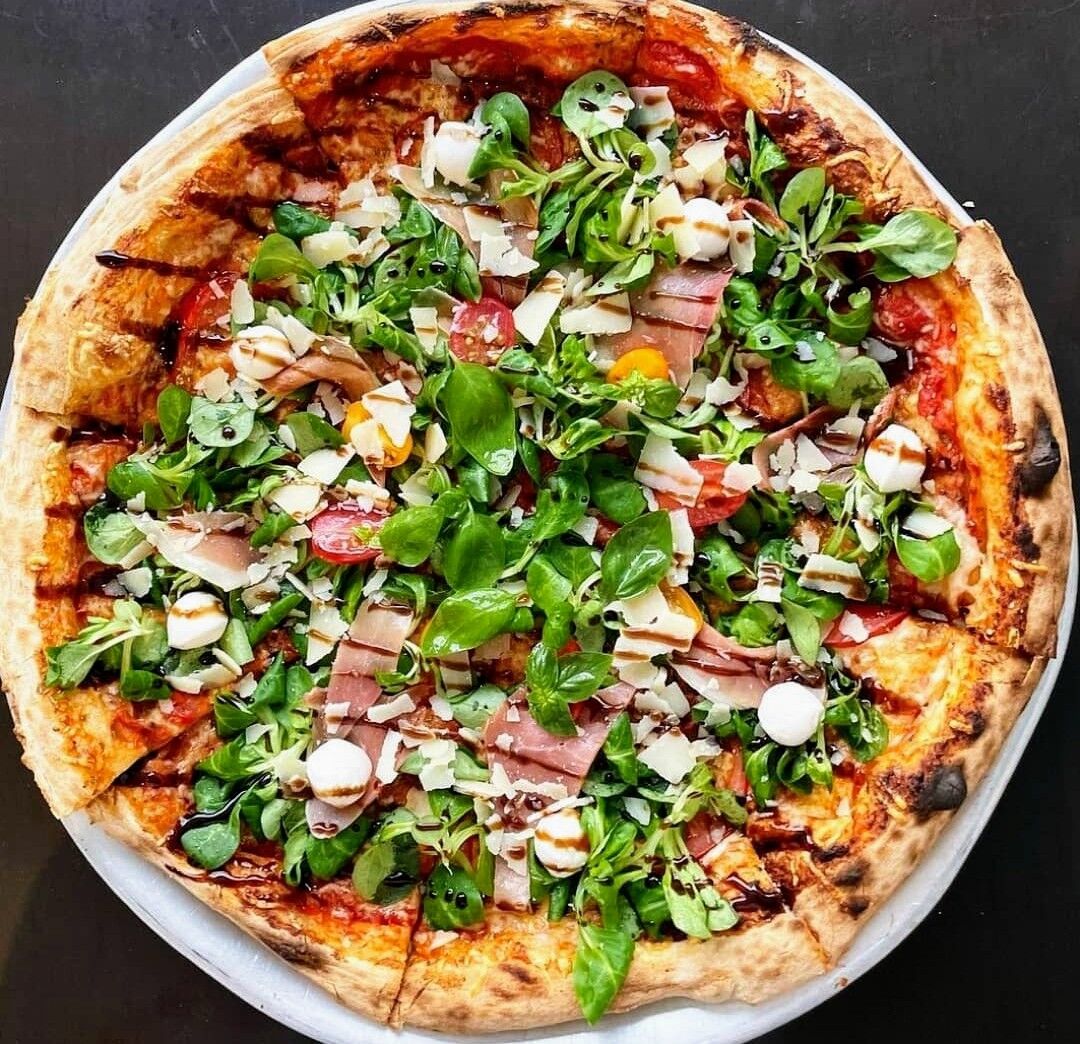 La Mondovi pizza gastronomique : Jambon cru Italien. Un régal.