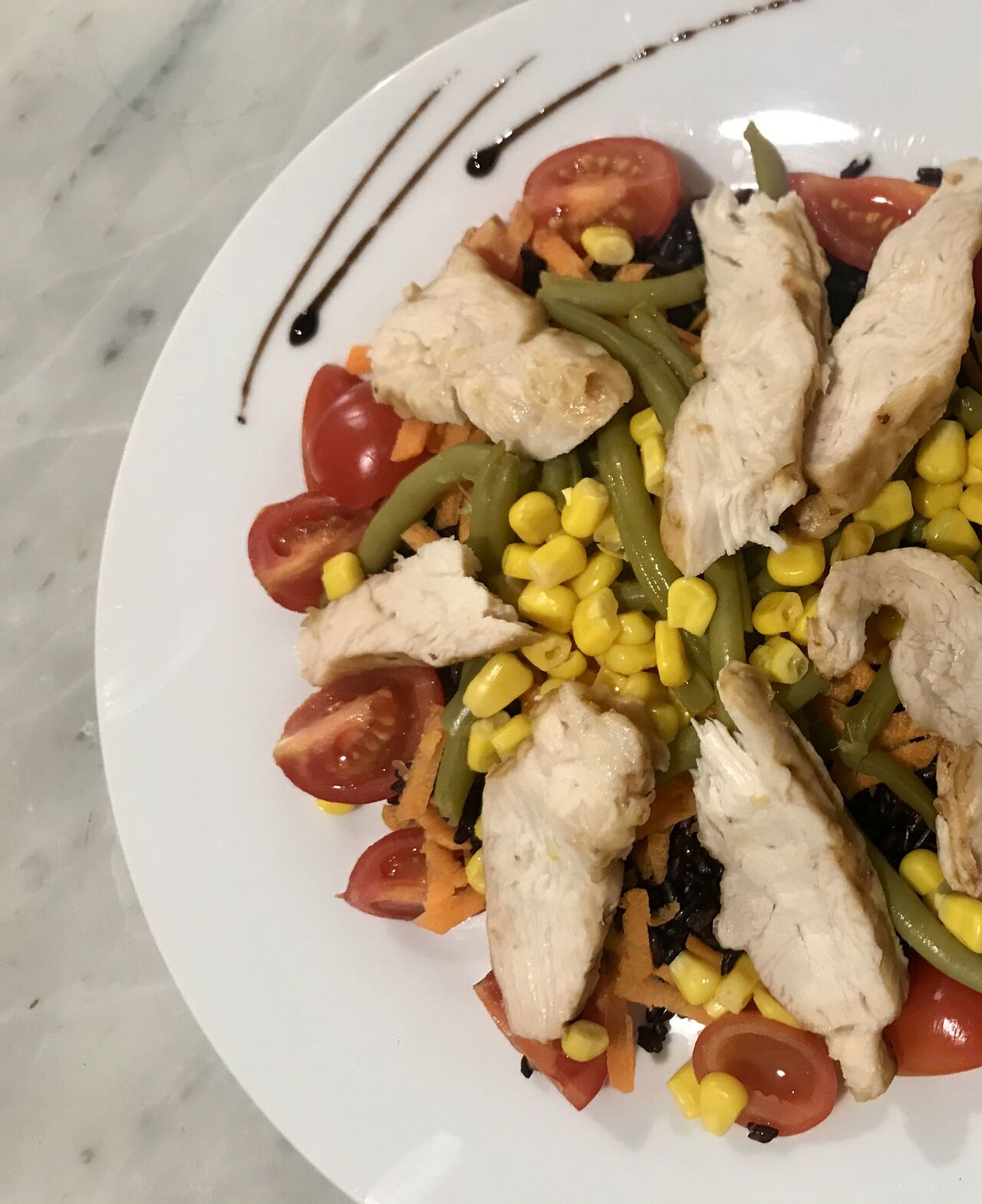 Riso venere:
Pollo ?
Pomodori ?
Carote ?
Fagiolini
e mais ?