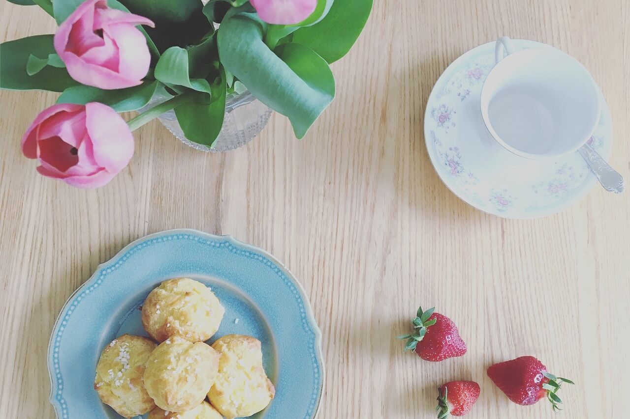 Soit un chausson aux pommes ou une petite chouquette juste sortie du four