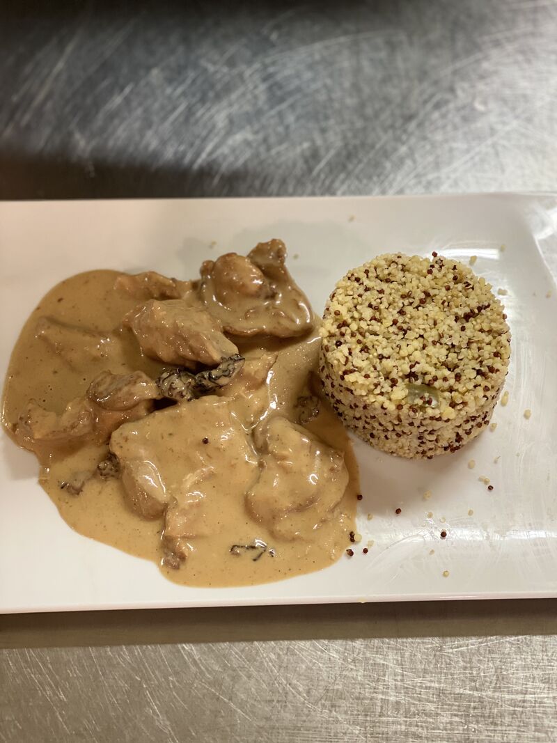 Poulet sauce morilles avec son quinoa aux légumes !
