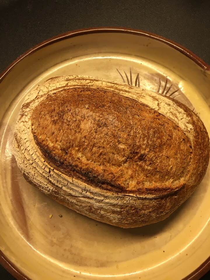 Volkoren desem , heerlijk knapperige korst , van S`werelds beste bakker.