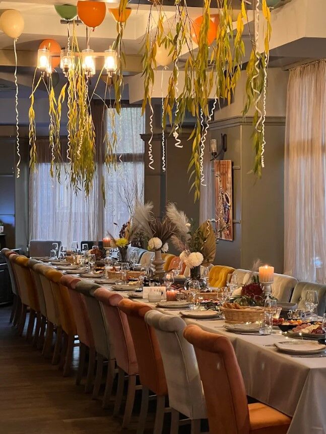 Restaurant Bradul Maneciu