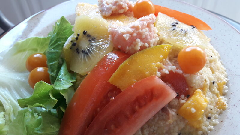 Saladas - Base Ceviche
(Diversas: frango, camarão, salmão fumado, frutas, etc.)