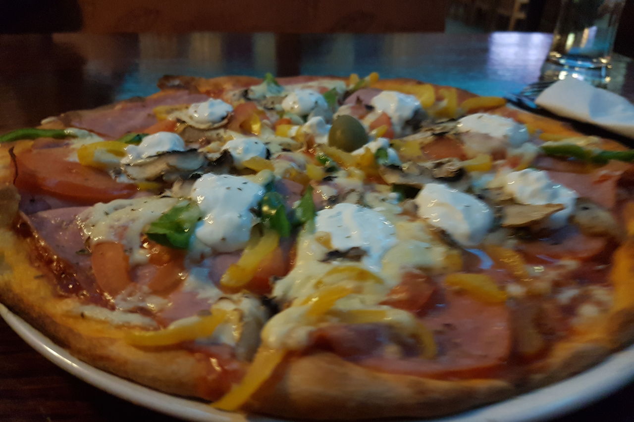 VRHUNSKE PIZZE