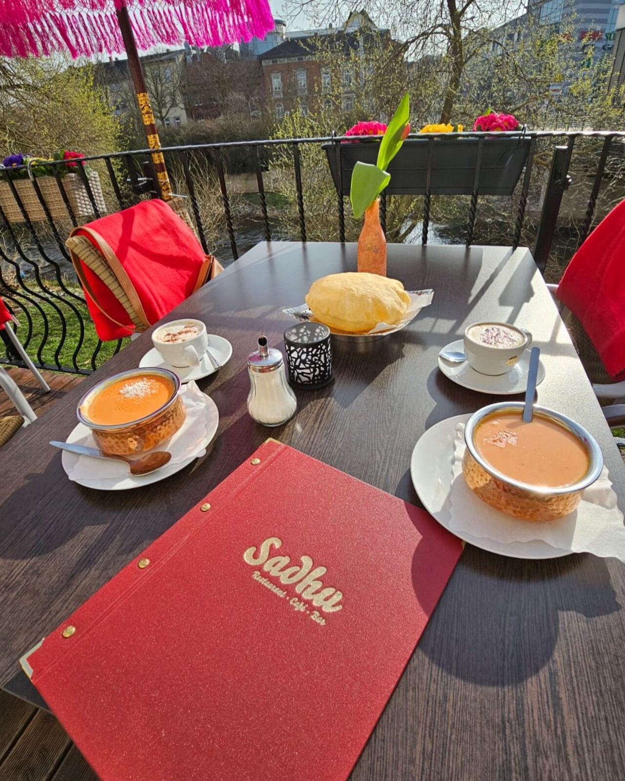 Indische Genüsse mit Blick ins Grüne