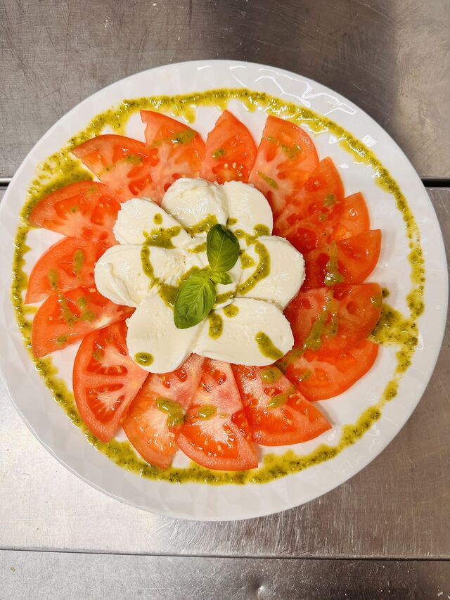 Tomato mozzarella 