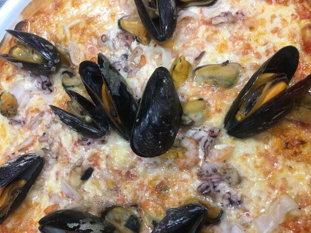 Pizza Frutti Di Mare 