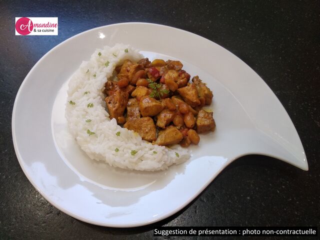 Poulet coco curry cacahuètes accompagné de riz Thaï